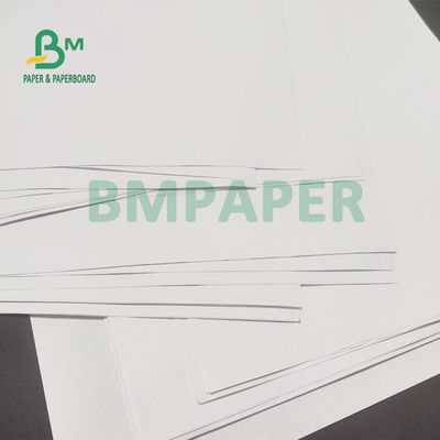 Alıştırma Kitabı için 90gsm 100gsm Kaplanmamış Woodfree Beyaz Kağıt 685 x 990mm