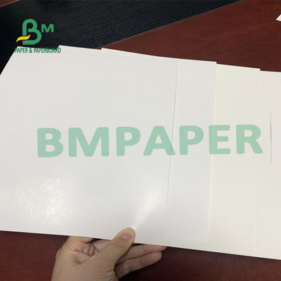 Bakire Odun Hamuru Beyaz Karton Kağıt Levha Davetiye Kartı İçin Pürüzsüz 610mm X 860mm