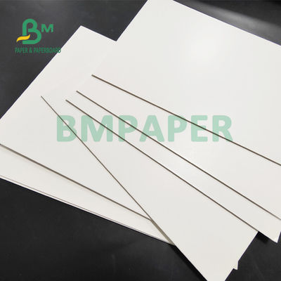 Tüketici Ambalajı Yüksek Sertlik için 1.5mm 2mm Katı Beyaz Karton
