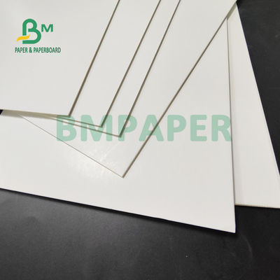 Tüketici Ambalajı Yüksek Sertlik için 1.5mm 2mm Katı Beyaz Karton