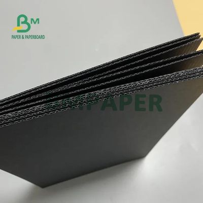 Karton Ambalaj için Siyah Oluklu E Flüt Karton Levha 502mm X 693mm