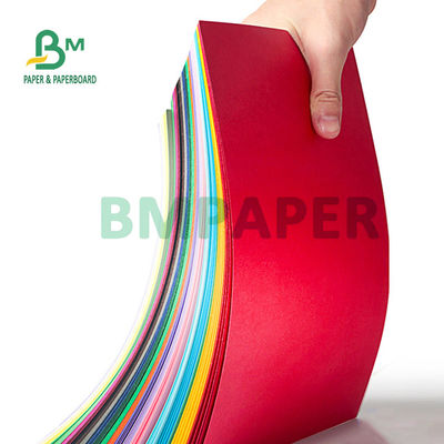 DIY El Sanatları Pürüzsüz Yüzey İçin 220gsm Kaplanmamış Renkli Bristol Kurulu