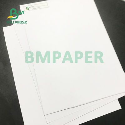 70gsm 75gsm Beyaz Kaplamasız Woodfree Kağıt İyi Pürüzsüz 700mm X 1000mm
