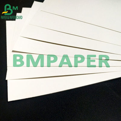 Ambalaj için 700 × 1000mm Mükemmel Sertlik Katlanır Kutu Panosu Beyaz Karton