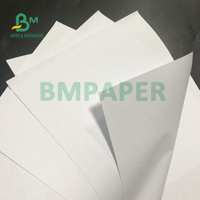 Belge 615mm X 860mm için 58gsm 60gsm Kaplanmamış Beyaz Kağıt Sayfaları