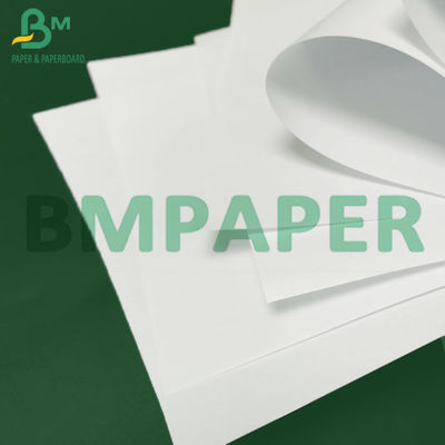 Antetli Kafa Baskısı için 50gsm 53gsm 60grs Beyaz Ofset Woodfree Kaplamasız Kağıt