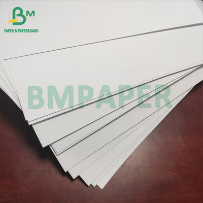 50# 60# 70# Beyaz Ofset Baskı Kağıdı Kaplanmamış Pürüzsüz %100 İşlenmemiş Kağıt Hamuru