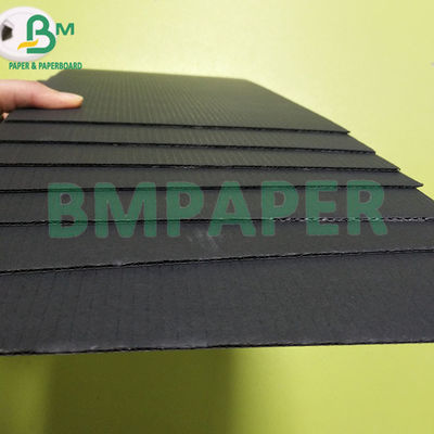 1.5MM 2MM E Çukur 110+110+110 Siyah Karton Üç Katmanlı Kağıt Ambalajı için Flüt Gürültülü Karton