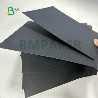 2mm 2.5mm 3mm İyi Sertlik Sert Siyah Normal Karton Hediye Paketi 35 X 47 Inç
