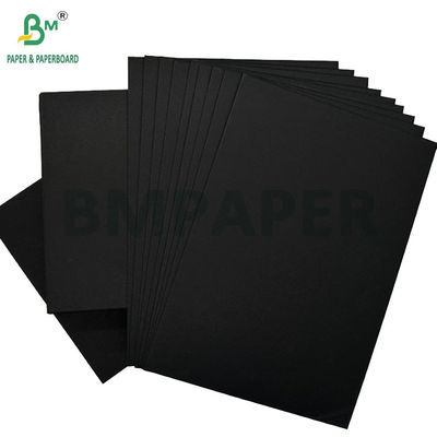 300gm 400gm Şarap Kutuları için Kara Karton Karton Kağıt Kokusuz 700 x 1000mm