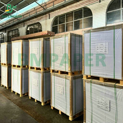 900 X 1194mm 100% Saf Beyaz 0.6MM 0.7MM Kalınlığı Sıkkın Kağıt