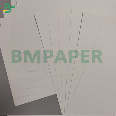 70 * 100cm kaplamadan Bond Kağıdı Offset Baskı Yüksek Parlaklıklı Sayfa