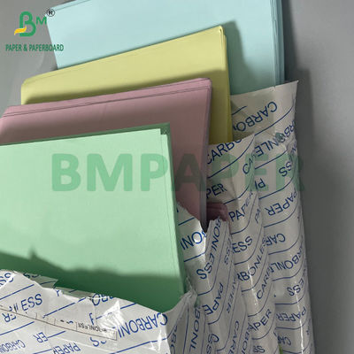 CB Beyaz CF Mavi CFB Pembe 75GSM NCR Kağıtlar Paketi başına 500 sayfa 8.5 X 14 inç