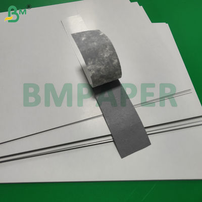 310g 320g Parlak Siyah Çekirdekli Oyun Kartı Kağıdı, Oyun Kartları İçin Gizlemeyi Önleyici 8,5'' x 11''