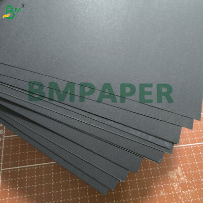 80gm 90gm Gıda Kaliteli Siyah Kraft Kağıdı Bakire Ahşap Pulp Gıda Paketleri için Yağ Kanıtlı