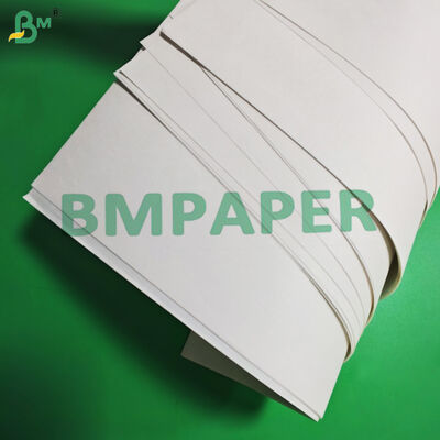 Hediye Çantaları İçin 70g 80g Ağartılmış Beyaz Kraft Kağıt Yüksek Mukavemetli 750mm 1020mm